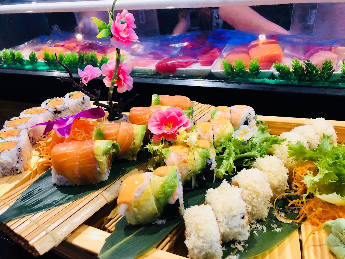 Mino Japanese Restaurant & Sushi Bar-3