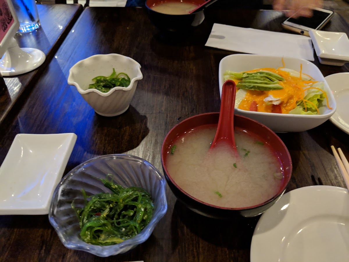 Mino Japanese Restaurant & Sushi Bar-6